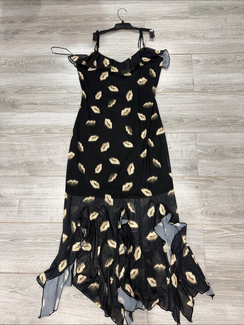 Steve Madden Black Lip-Print Ruffle Hem Slip Dress M